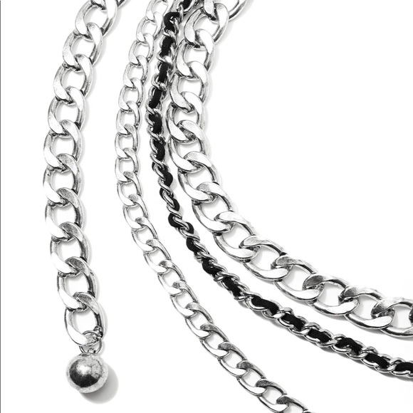 DOLLSKILL Chain Belt - Picture 4 of 4